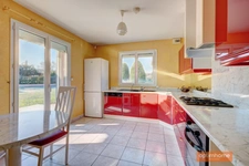 Très belle maison de 120m2 avec SPA extérieur, vue dégagée, garage double sur un terrain piscinable de 1500m2