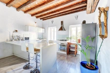 Appartement T3 avec beaucoup de cachet, au calme et à proximité des quais de Saône et de l'Ile Barbe
