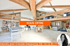 Coup de coeur assuré pour cette propriété de 371m2 habitables + garage de 60m2 + terrain de 1186m2