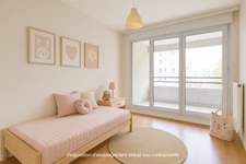 T4 traversant, calme et lumineux avec balcons et cave. Un garage est possible en option. 