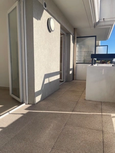 LOCATION Superbe appartement type T2 de 42 m² avec parking, exposition plein sud et étagé élevé. PMR