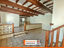 Maison familiale 150 m² avec garage, bureau indépendant, terrasse et grand espace de stockage à Frontignan