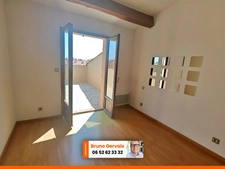 Maison familiale 150 m² avec garage, bureau indépendant, terrasse et grand espace de stockage à Frontignan
