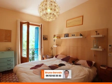 Grande maison de caractère rénovée à Villeveyrac – 250 m² habitables avec jardin, garage et terrasse
