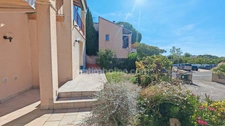 Appartement à vendre de 88 m² en Rez-de-jardin avec grandes terrasses à Bouzigues – Étang de Thau
