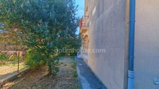 Appartement à vendre de 88 m² en Rez-de-jardin avec grandes terrasses à Bouzigues – Étang de Thau