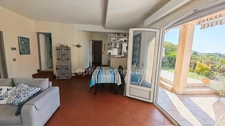 Appartement à vendre de 88 m² en Rez-de-jardin avec grandes terrasses à Bouzigues – Étang de Thau