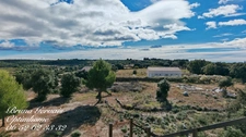 Propriété avec deux villas récentes sur 2,5 hectares à proximité de Plaissan et Villeveyrac