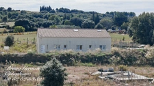 Propriété avec deux villas récentes sur 2,5 hectares à proximité de Plaissan et Villeveyrac