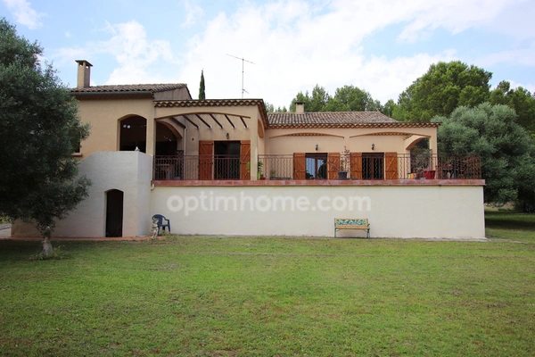 Grande maison à vendre avec terrain de près de 7000 m² – Proche étang de Thau