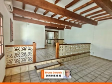 Maison familiale 150 m² avec garage, bureau indépendant, terrasse et grand espace de stockage à Frontignan