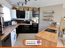 CHARMANTE VILLA DE PLAIN PIED CONSTRUITE EN 2010 SUR UN TERRAIN PLAT ET CLOS