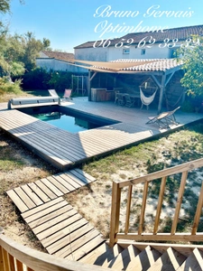 VILLA CONTEMPORAINE A OSSATURE BOIS  D'INSPIRATION WEST COAST A VENDRE A FRONTIGNAN