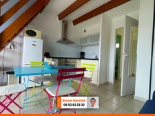 APPARTEMENT EN DERNIER ETAGE AVEC VUE MER