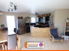 CHARMANTE VILLA DE PLAIN PIED CONSTRUITE EN 2010 SUR UN TERRAIN PLAT ET CLOS