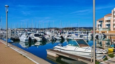 JOLI T2 AU PIED DU RIVAGE DE FRONTIGNAN PLAGE AVEC PARKING PRIVATIVE