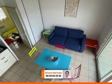 APPARTEMENT EN DERNIER ETAGE AVEC VUE MER