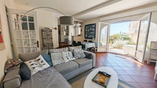 Appartement à vendre de 88 m² en Rez-de-jardin avec grandes terrasses à Bouzigues – Étang de Thau