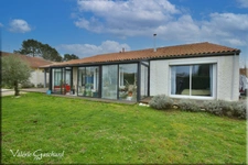 Leognan ( Gironde) 10 km de Bordeaux 135 m² ( 4 chambres)