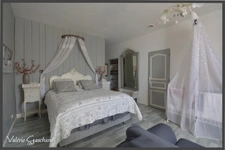 Propriété de 320 m², piscine, garage et deux logements indépendants loués