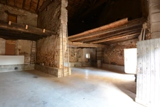 Maison + grange  proche de MUSSIDAN (24)