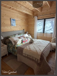 Maison en bois 2 chambres+ bureau sur terrain de 1489 m²