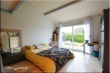 Leognan ( Gironde) 10 km de Bordeaux 135 m² ( 4 chambres)