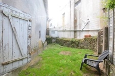 Maison + grange  proche de MUSSIDAN (24)