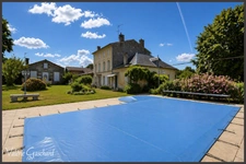 St Antoine sur l'isle  ( Gironde) - Maison en Pierre 250 m² + dépendance et piscine