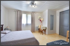 Domaine avec gîtes à vendre – 3 maisons, 2 piscines, nature et calme –6600 m² de terrain - Dordogne