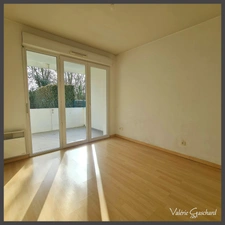 St Seurin sur l'isle - Appartement 69 m² 2 chambres+ jardin - possibilité vente à terme