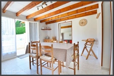 Domaine avec gîtes à vendre – 3 maisons, 2 piscines, nature et calme –6600 m² de terrain - Dordogne