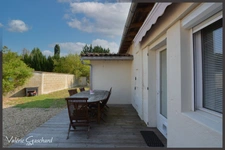 Guitres ( 33) Maison 2 chambres et jardin 