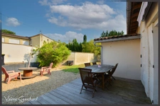Guitres ( 33) Maison 2 chambres et jardin 