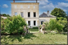 St Antoine sur l'isle  ( Gironde) - Maison en Pierre 250 m² + dépendance et piscine