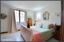 Montpon Ménestérol - Maison 4 chambres + bureau et terrain 5427m²