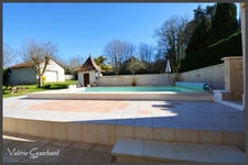 Domaine avec gîtes à vendre – 3 maisons, 2 piscines, nature et calme –6600 m² de terrain - Dordogne