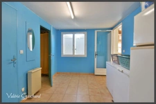 Maison familiale de plain-pied à Saint-Vivien (Gironde) – 5 chambres, garage, grand terrain clos