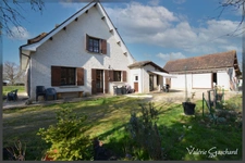 Montpon Ménestérol - Maison 4 chambres + bureau et terrain 5427m²