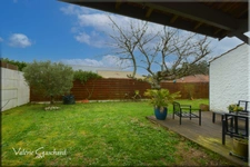 Leognan ( Gironde) 10 km de Bordeaux 135 m² ( 4 chambres)