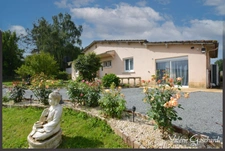 Maison de plain-pied  de 3 chambres avec jardin à Beaupouyet (Dordogne)