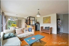 Leognan ( Gironde) 10 km de Bordeaux 135 m² ( 4 chambres)