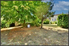 St Antoine sur l'isle  ( Gironde) - Maison en Pierre 250 m² + dépendance et piscine