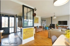 Leognan ( Gironde) 10 km de Bordeaux 135 m² ( 4 chambres)