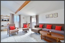 Domaine avec gîtes à vendre – 3 maisons, 2 piscines, nature et calme –6600 m² de terrain - Dordogne
