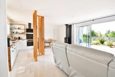 Minzac (Dordogne) maison plain pied 3  chambres + garage et jardin