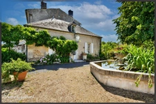 St Antoine sur l'isle  ( Gironde) - Maison en Pierre 250 m² + dépendance et piscine