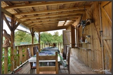  MENESPLET (24) Chalet bois avec dépendance, piscine et grand terrain clos proche Montpon-Ménestérol