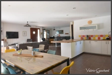  Ménesplet (proche Montpon-Ménestérol) Maison de 130 m² en parfait état 