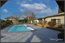 Propriété de 320 m², piscine, garage et deux logements indépendants loués